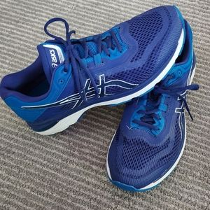 Asics Men's GT-2000 6 Running Shoe sz 11